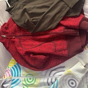 COPY - Lululemon apparel (rainbow sold)